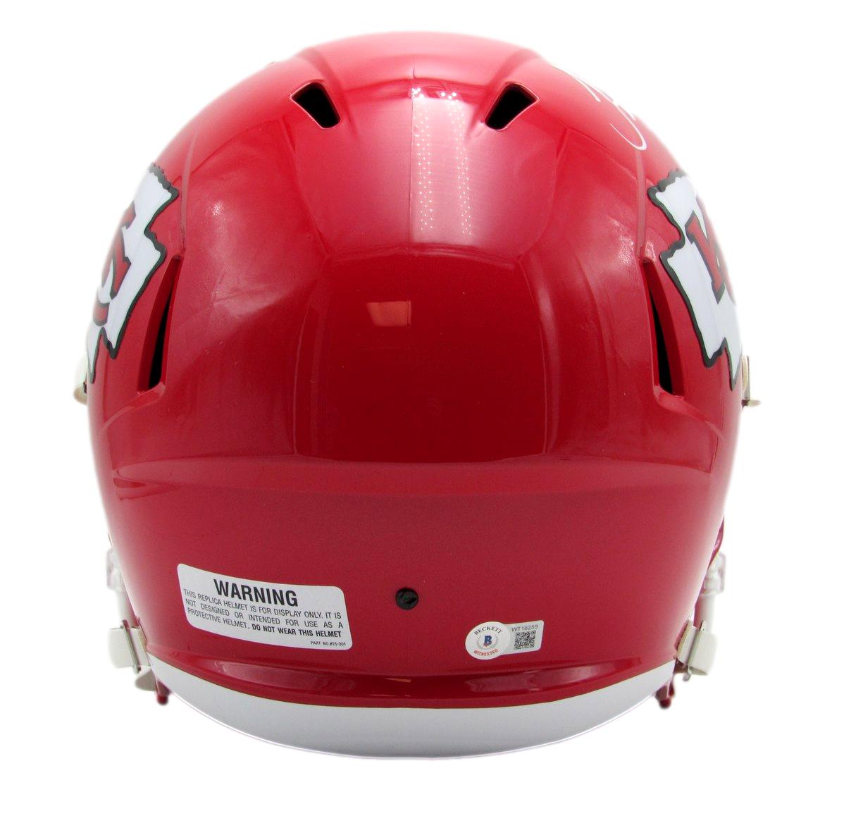 Tyreek Hill Signed Chiefs Full-Size Speed Helmet (Beckett) at PristineAuction.com Tyreek Hill Signed Chiefs Full-Size Speed Helmet (Beckett) at PristineAuction.com