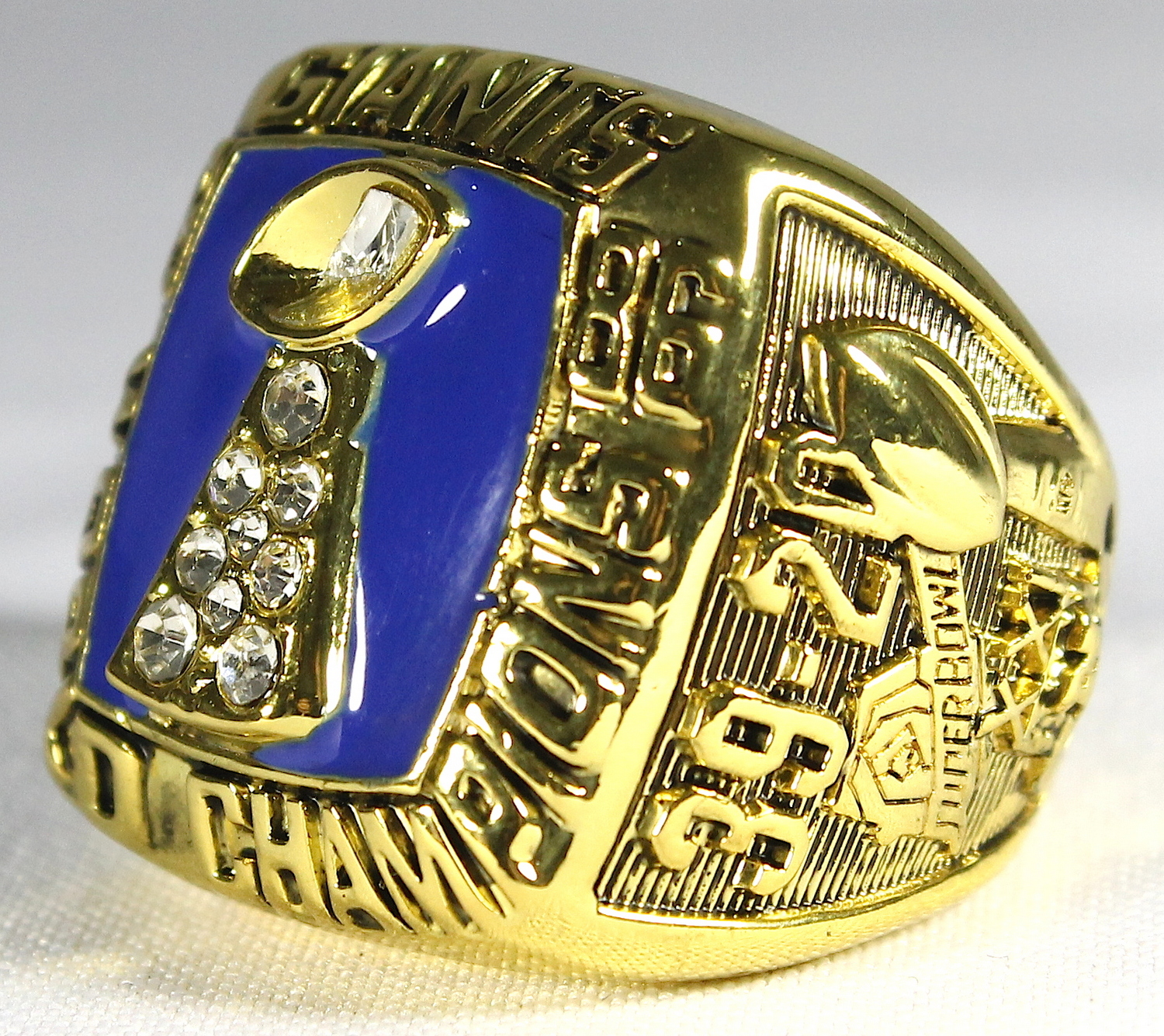 Phil Simms New York Giants High Quality Replica 1986 Super Bowl XXI Championship Ring at PristineAuction.com Phil Simms New York Giants High Quality Replica 1986 Super Bowl XXI Championship Ring at PristineAuction.com
