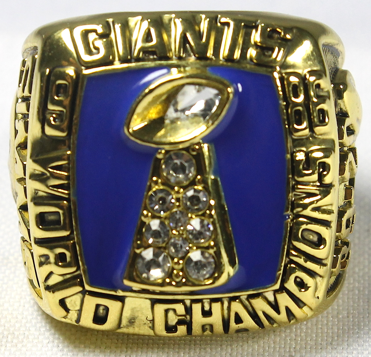 Phil Simms New York Giants High Quality Replica 1986 Super Bowl XXI Championship Ring at PristineAuction.com Phil Simms New York Giants High Quality Replica 1986 Super Bowl XXI Championship Ring at PristineAuction.com