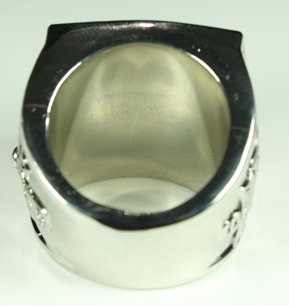 Drew Brees New Orleans Saints High Quality Replica 2010 Super Bowl XLIV Champions Ring at PristineAuction.com Drew Brees New Orleans Saints High Quality Replica 2010 Super Bowl XLIV Champions Ring at PristineAuction.com