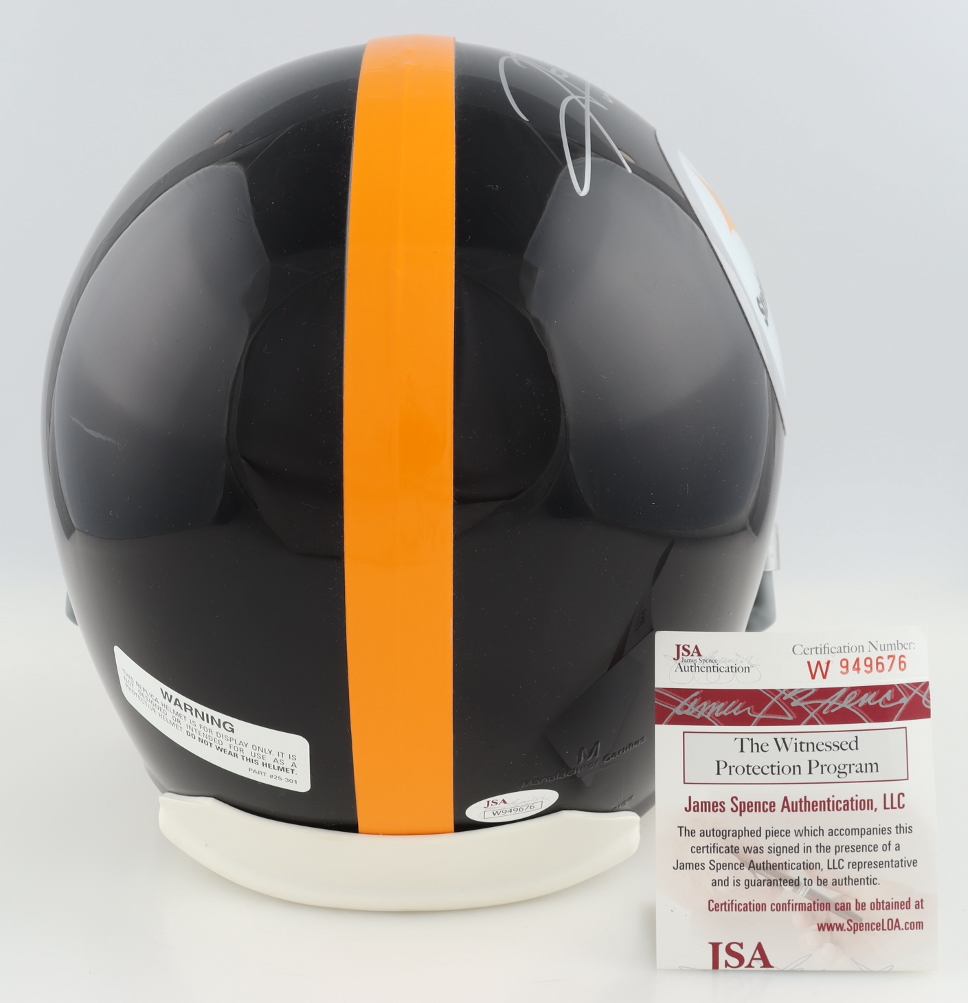 Hines Ward Signed Steelers Full-Size Helmet (Beckett Hologram) at PristineAuction.com Hines Ward Signed Steelers Full-Size Helmet (Beckett Hologram) at PristineAuction.com