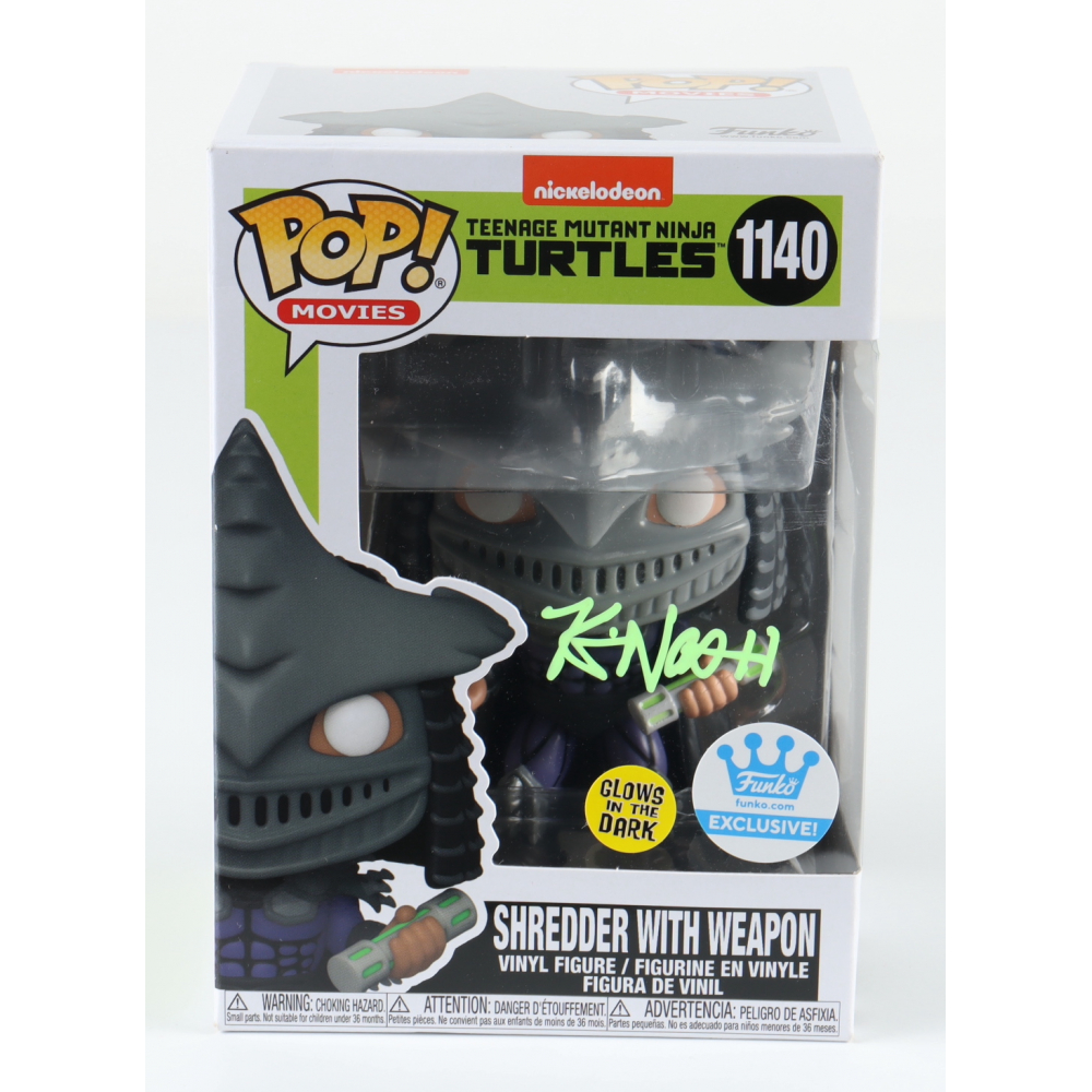 Funko Pop! Movies Teenage Mutant Ninja Turtles #1140 Shredder With Weapon Glows In The Dark - Edizione Esclusiva - Figura In Vinile 12,7 Cm