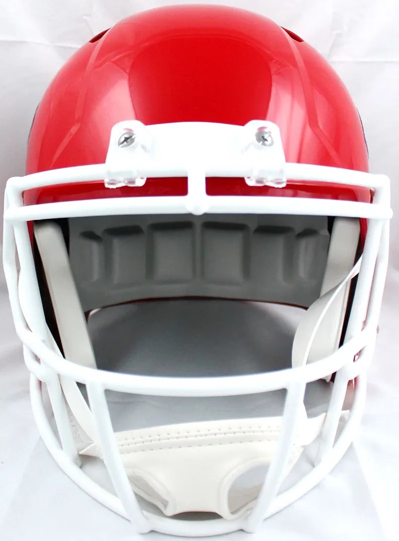 Tyreek Hill Signed Chiefs Full-Size Speed Helmet (Beckett) at PristineAuction.com Tyreek Hill Signed Chiefs Full-Size Speed Helmet (Beckett) at PristineAuction.com