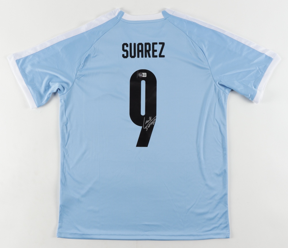 Luis Suarez Signed Jersey (Beckett) at PristineAuction.com Luis Suarez Signed Jersey (Beckett) at PristineAuction.com