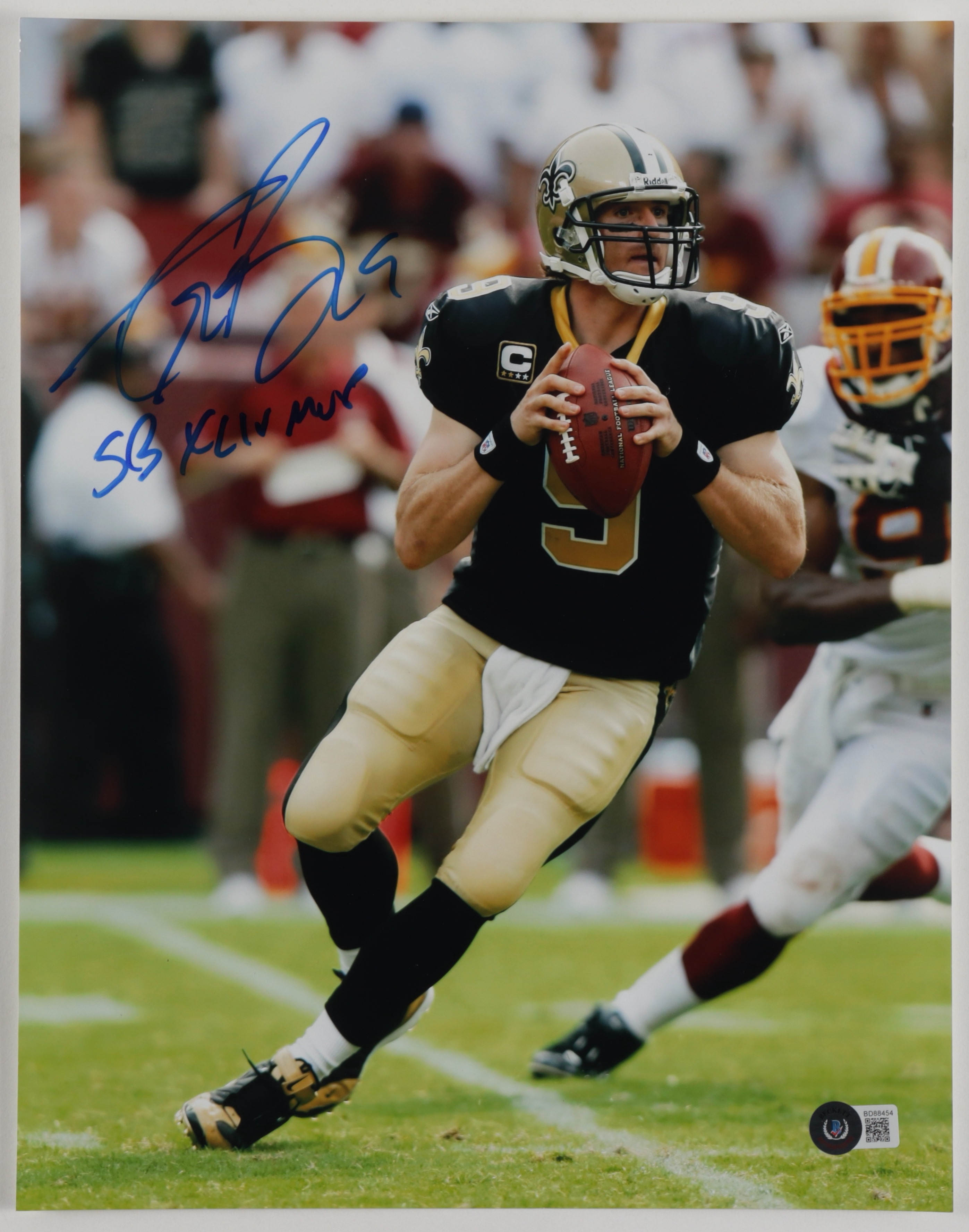 Drew Brees Signed Saints 11x14 Photo Inscribed "SB XLIV MVP" (Beckett) at PristineAuction.com Drew Brees Signed Saints 11x14 Photo Inscribed "SB XLIV MVP" (Beckett) at PristineAuction.com