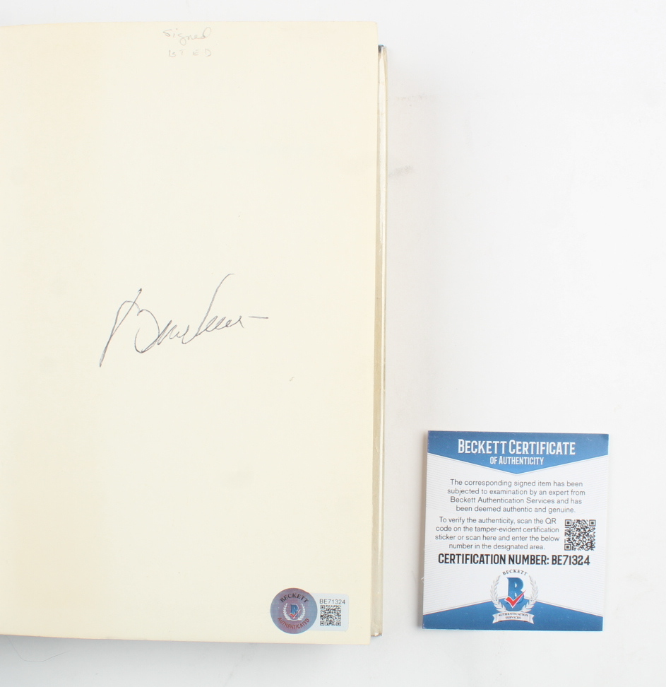 Bill Veeck Signed "Veeck- As In Wreck" Hardcover Book (Beckett) at PristineAuction.com Bill Veeck Signed "Veeck- As In Wreck" Hardcover Book (Beckett) at PristineAuction.com