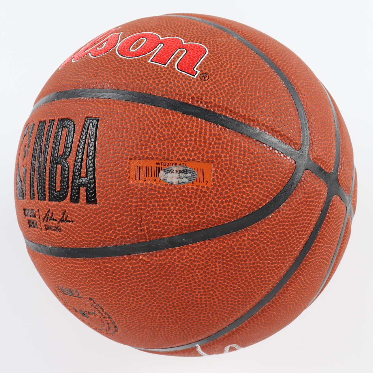 Clyde Drexler Signed Hawks Logo NBA Basketball (Schwartz) at PristineAuction.com Clyde Drexler Signed Hawks Logo NBA Basketball (Schwartz) at PristineAuction.com