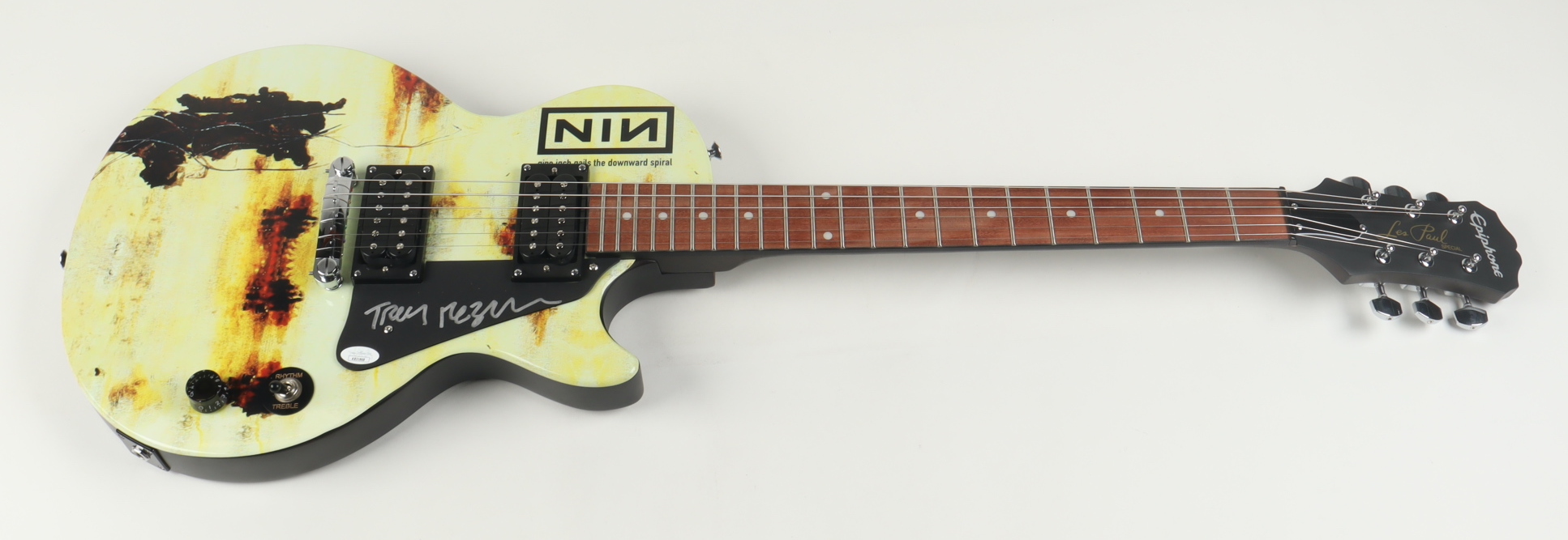 Trent Reznor Signed Epiphone Les Paul Custom 39" Electric Guitar (JSA) at PristineAuction.com Trent Reznor Signed Epiphone Les Paul Custom 39" Electric Guitar (JSA) at PristineAuction.com