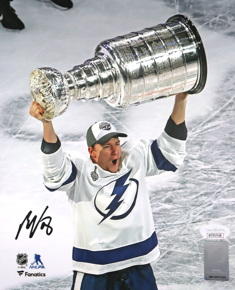 Ondrej Palat Signed Lightning 8x10 Photo (JSA) at PristineAuction.com Ondrej Palat Signed Lightning 8x10 Photo (JSA) at PristineAuction.com