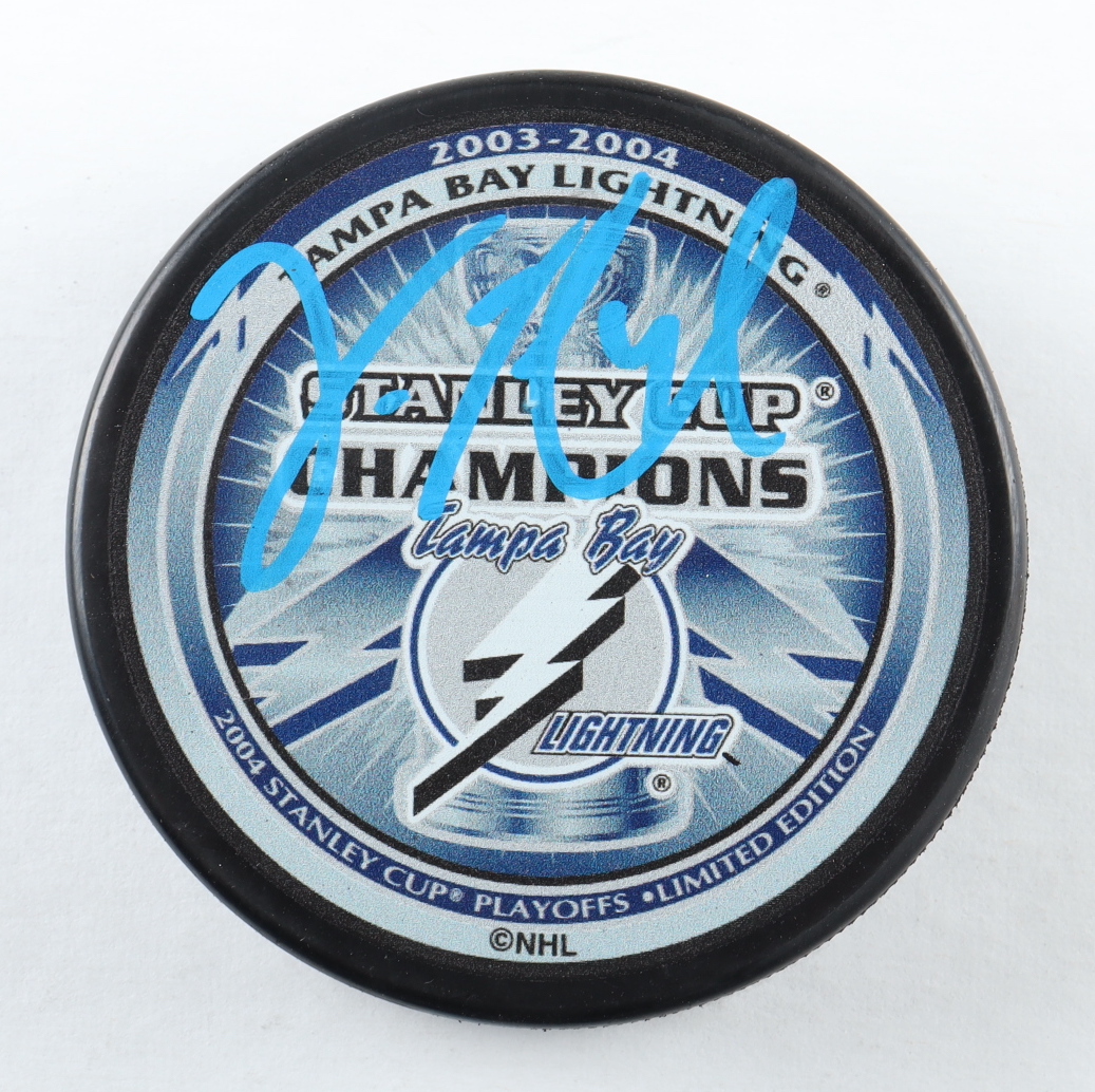 Vincent Lecavalier Signed LE Lightning 2004 Stanley Cup Logo Hockey Puck (Lecavalier) at PristineAuction.com Vincent Lecavalier Signed LE Lightning 2004 Stanley Cup Logo Hockey Puck (Lecavalier) at PristineAuction.com