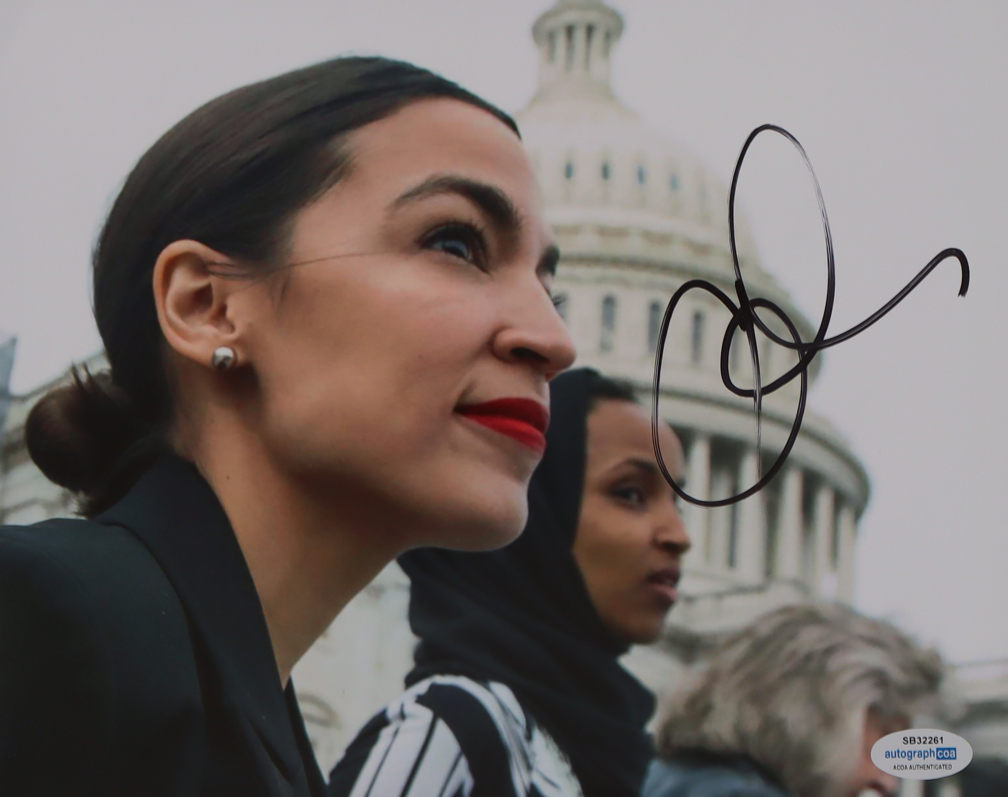 Alexandria Ocasio-Cortez Signed 8x10 Photo (AutographCOA) at PristineAuction.com Alexandria Ocasio-Cortez Signed 8x10 Photo (AutographCOA) at PristineAuction.com