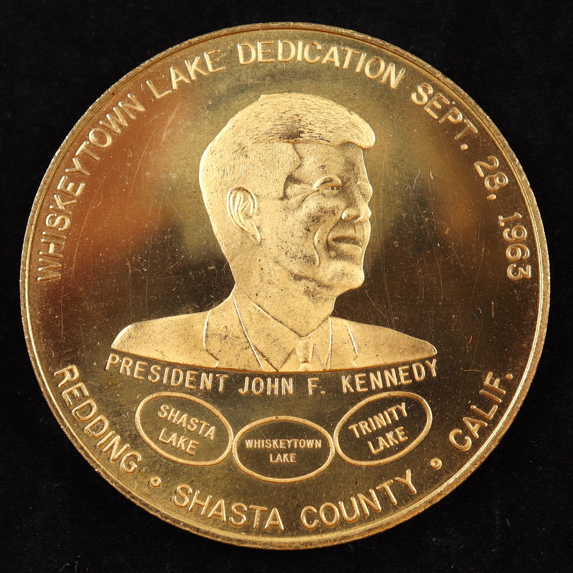 Robert F. Kennedy Commemorative "Apostle of Change" Medallion at PristineAuction.com Robert F. Kennedy Commemorative "Apostle of Change" Medallion at PristineAuction.com