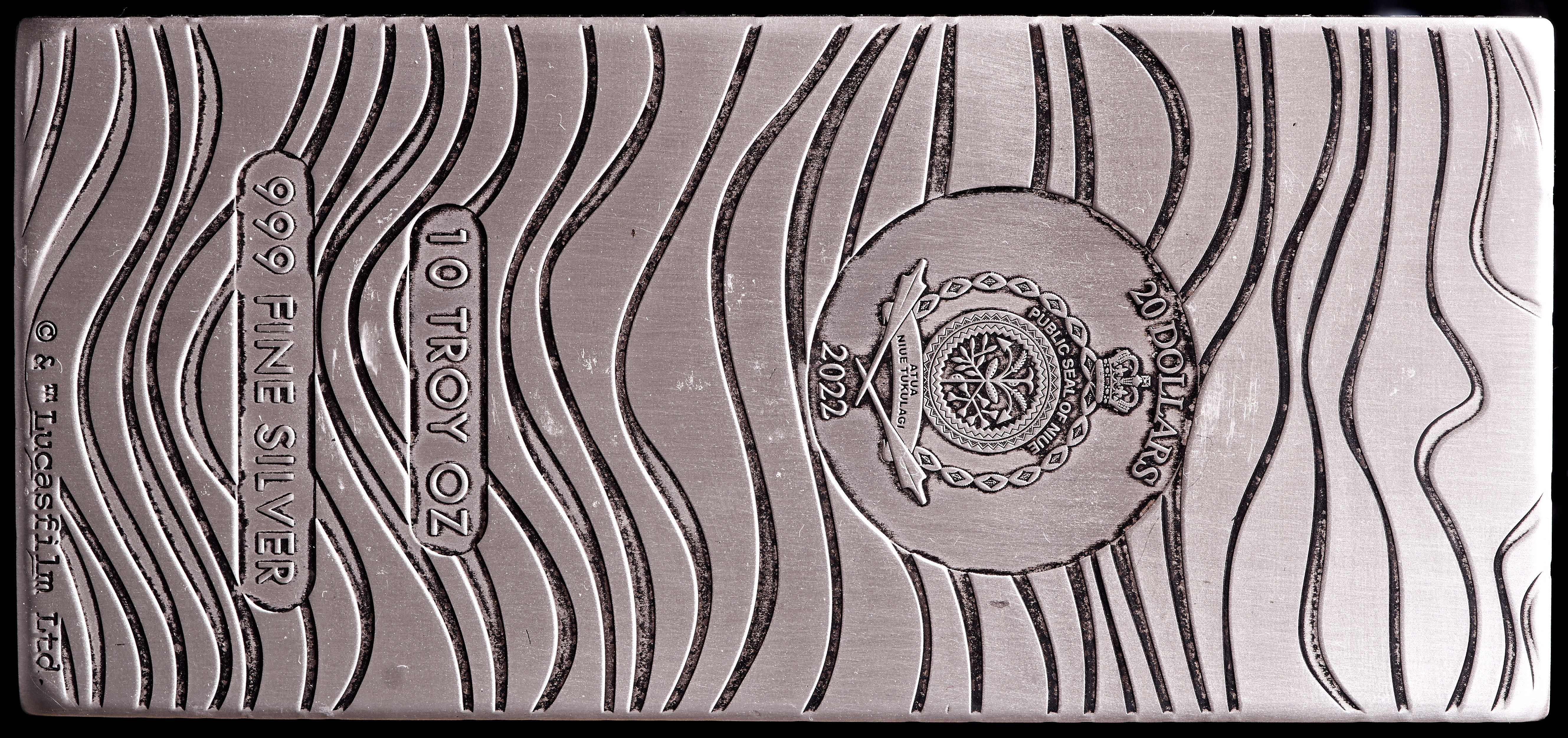 2022 Niue $20 Star Wars: The Mandalorian 10 oz .999 Fine Silver Beskar Bar at PristineAuction.com 2022 Niue $20 Star Wars: The Mandalorian 10 oz .999 Fine Silver Beskar Bar at PristineAuction.com