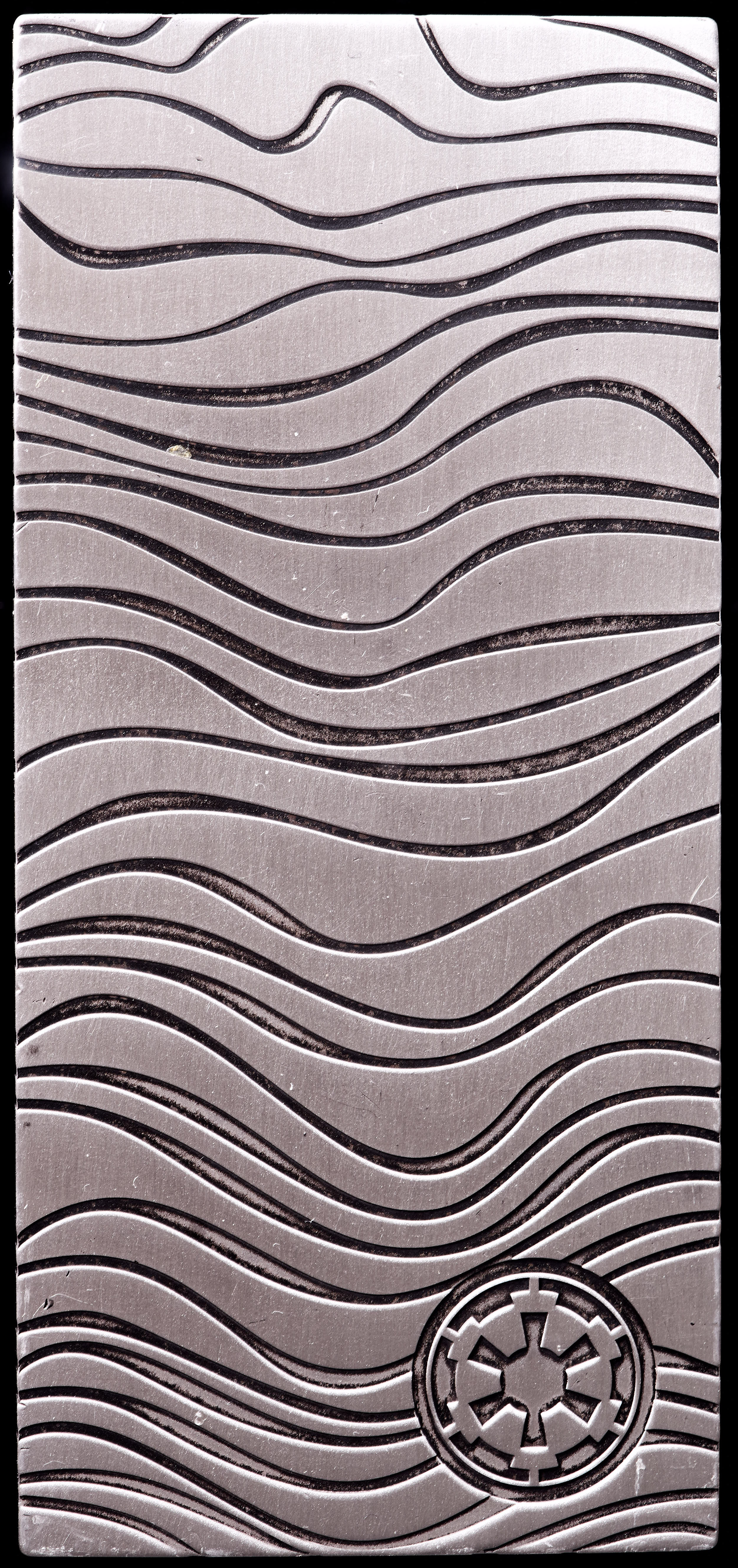 2022 Niue $20 Star Wars: The Mandalorian 10 oz .999 Fine Silver Beskar Bar at PristineAuction.com 2022 Niue $20 Star Wars: The Mandalorian 10 oz .999 Fine Silver Beskar Bar at PristineAuction.com