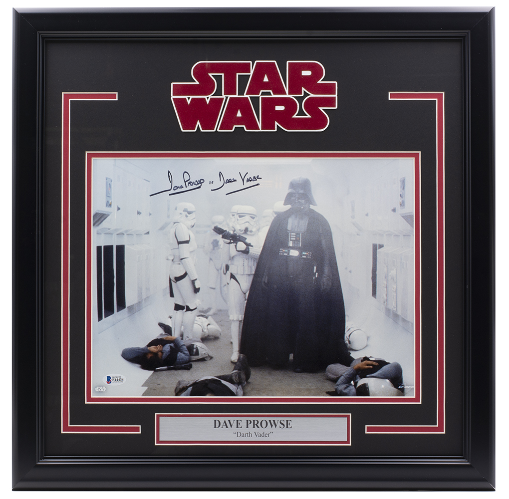 Dave Prowse Signed "Star Wars" 16x20 Custom Framed Photo Display Inscribed "Darth Vader" (Beckett) at PristineAuction.com Dave Prowse Signed "Star Wars" 16x20 Custom Framed Photo Display Inscribed "Darth Vader" (Beckett) at PristineAuction.com