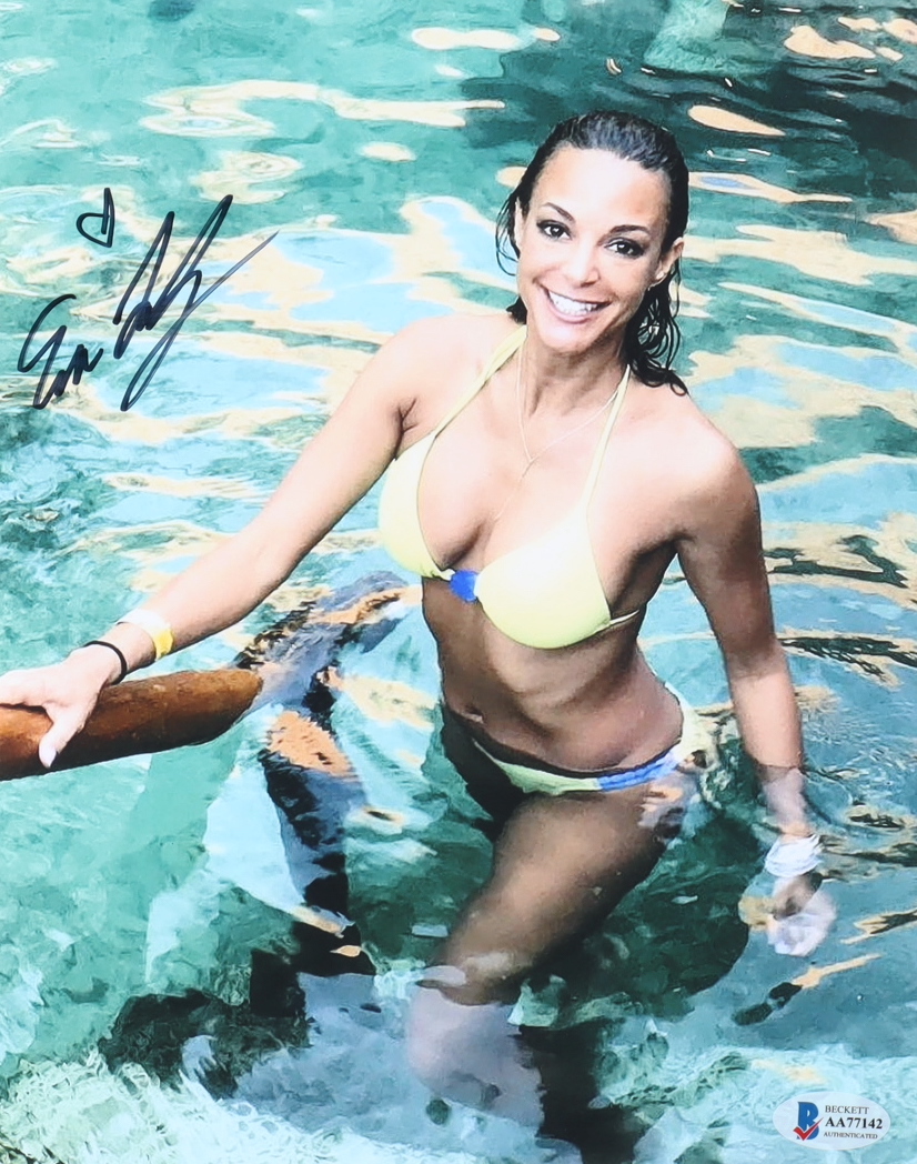 Eva LaRue Signed 8x10 Photo (Beckett) at PristineAuction.com Eva LaRue Signed 8x10 Photo (Beckett) at PristineAuction.com