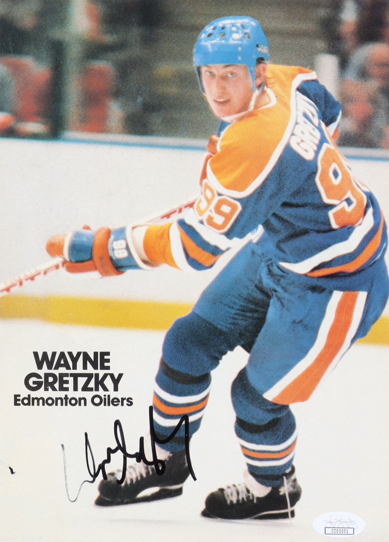 Wayne Gretzky Signed Oilers 8x10 Photo (JSA) at PristineAuction.com Wayne Gretzky Signed Oilers 8x10 Photo (JSA) at PristineAuction.com