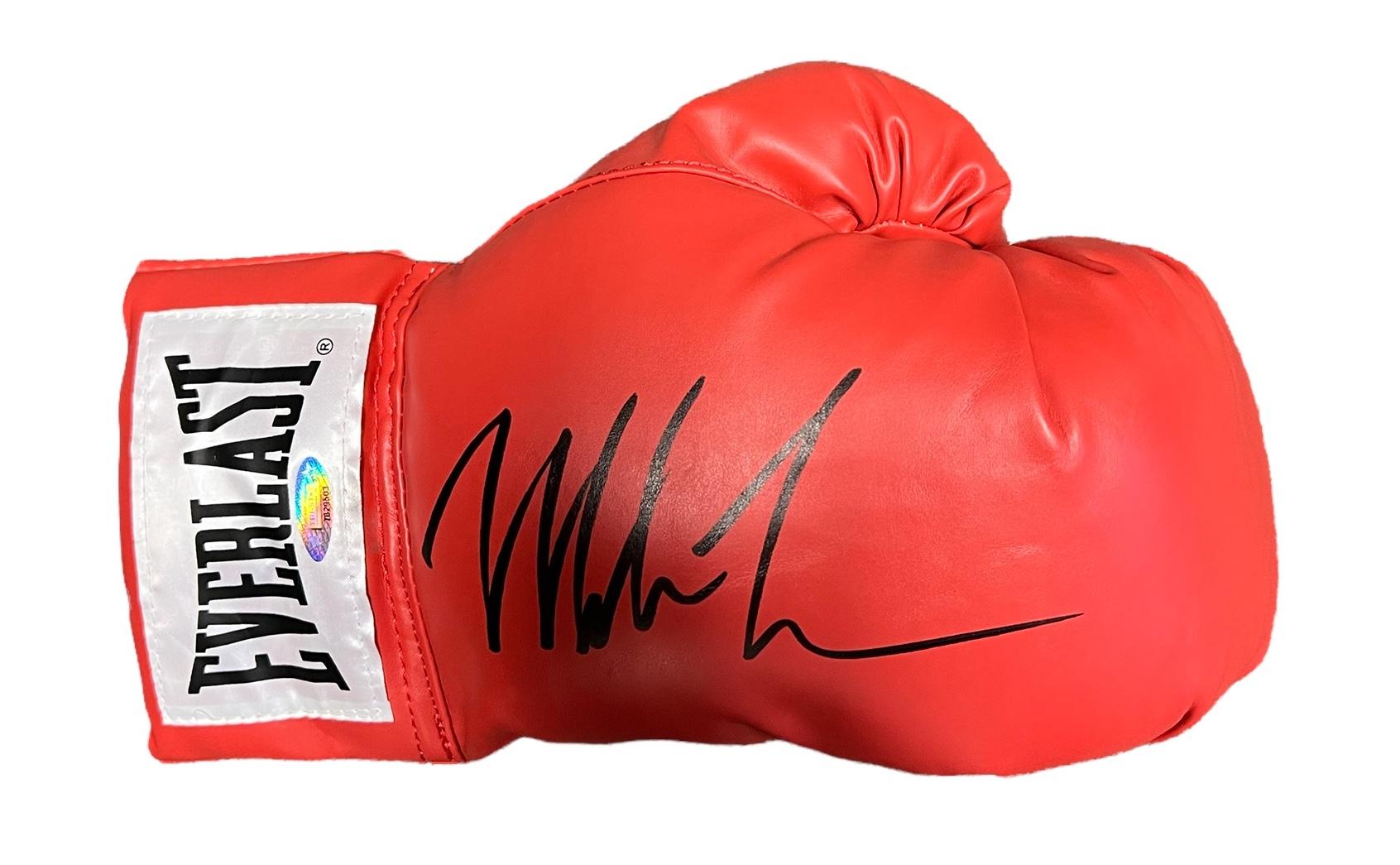 Mike Tyson Signed Everlast Boxing Glove (TriStar) at PristineAuction.com Mike Tyson Signed Everlast Boxing Glove (TriStar) at PristineAuction.com