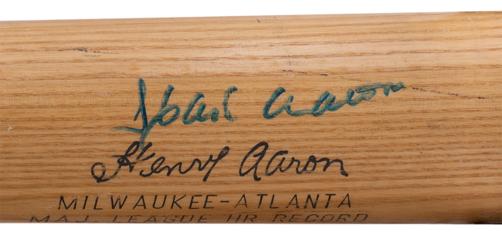 Hank Aaron Signed Louisville Slugger Player Model Baseball Bat (Beckett) at PristineAuction.com Hank Aaron Signed Louisville Slugger Player Model Baseball Bat (Beckett) at PristineAuction.com