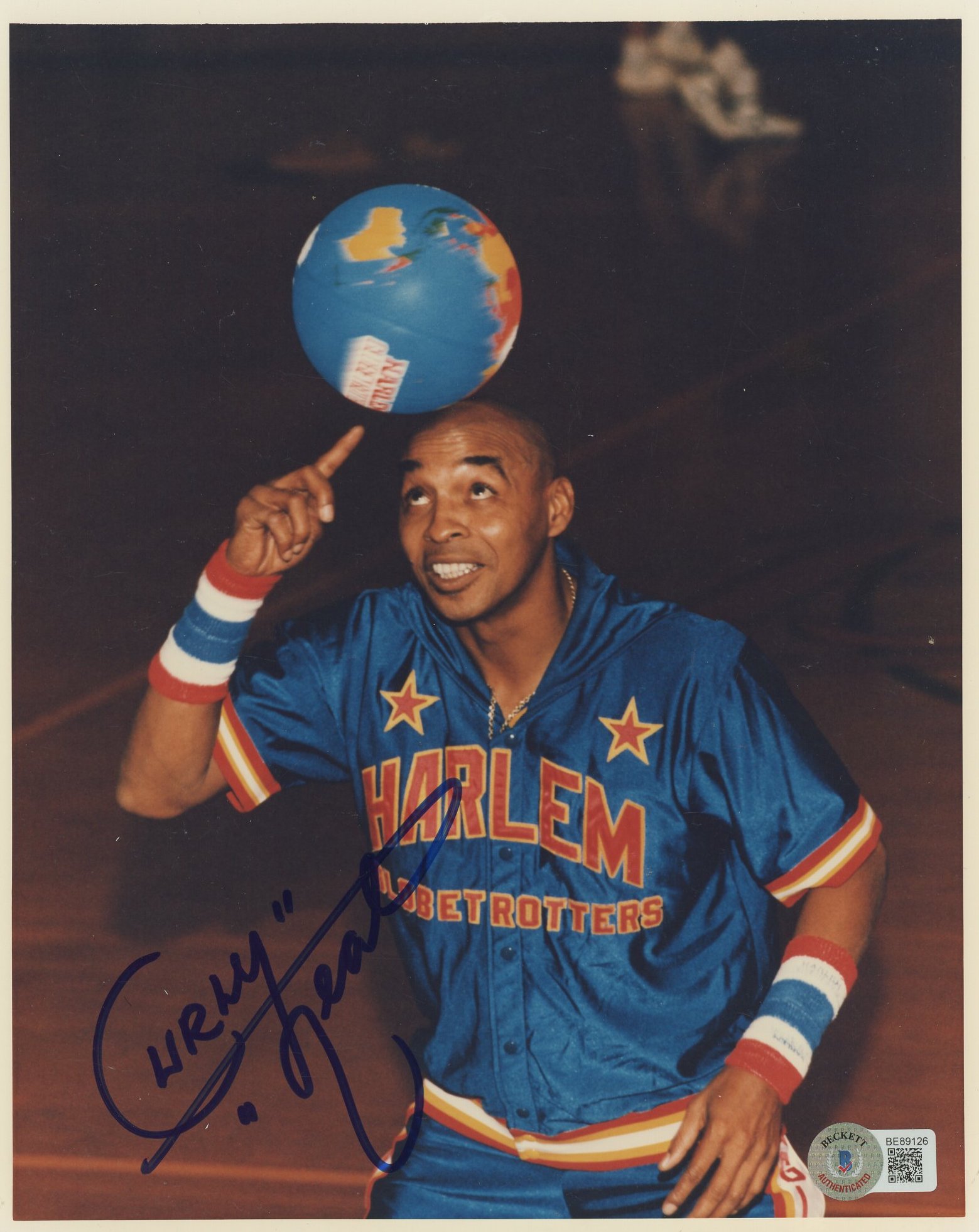 Curly Neal Signed Globetrotters 8x10 Photo (Beckett) at PristineAuction.com Curly Neal Signed Globetrotters 8x10 Photo (Beckett) at PristineAuction.com