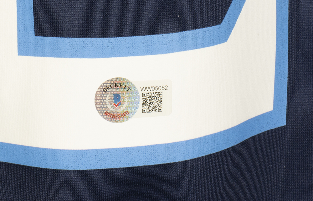 Derrick Henry Signed Titans Nike Jersey (Beckett) at PristineAuction.com Derrick Henry Signed Titans Nike Jersey (Beckett) at PristineAuction.com