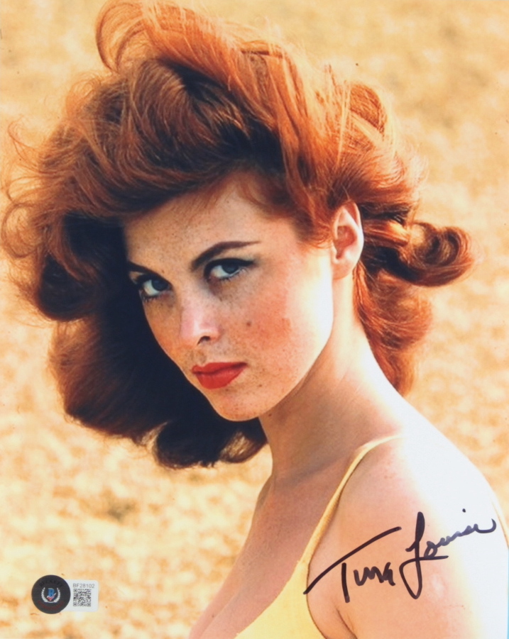 Tina Louise Signed 8x10 Photo (Beckett) | Pristine Auction
