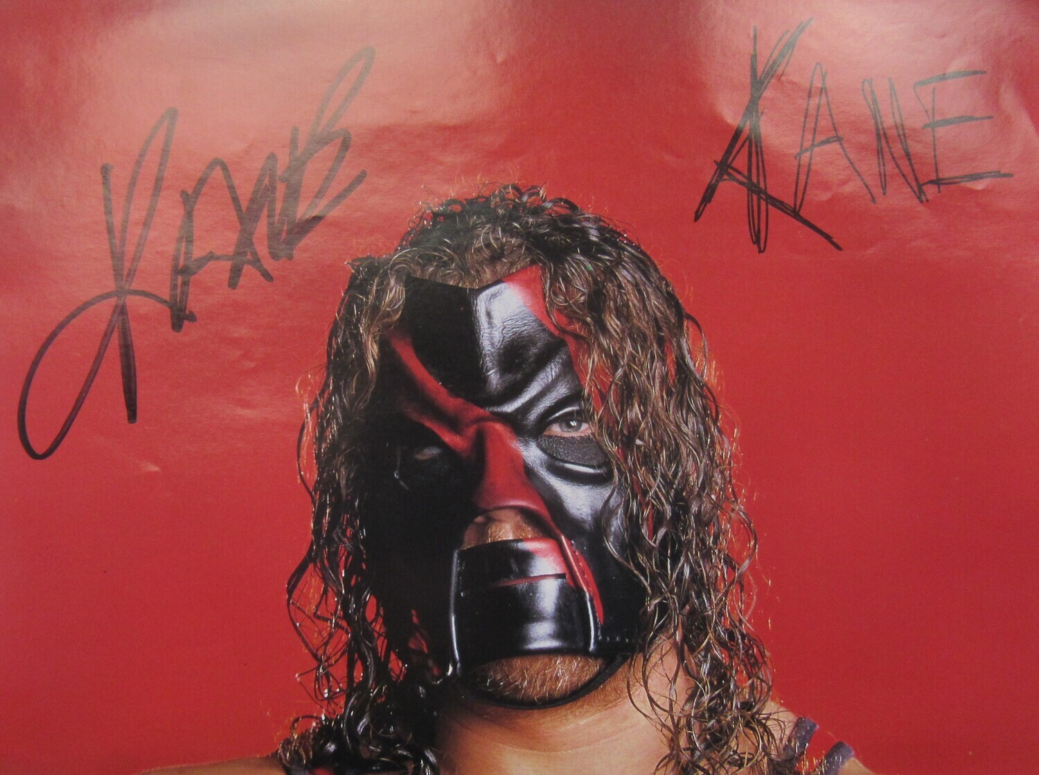 2002 WWF Magazine Signed by (5) with Lita, Matt Hardy, Jeff Hardy with Multiple Inscriptions (JSA) at PristineAuction.com 2002 WWF Magazine Signed by (5) with Lita, Matt Hardy, Jeff Hardy with Multiple Inscriptions (JSA) at PristineAuction.com