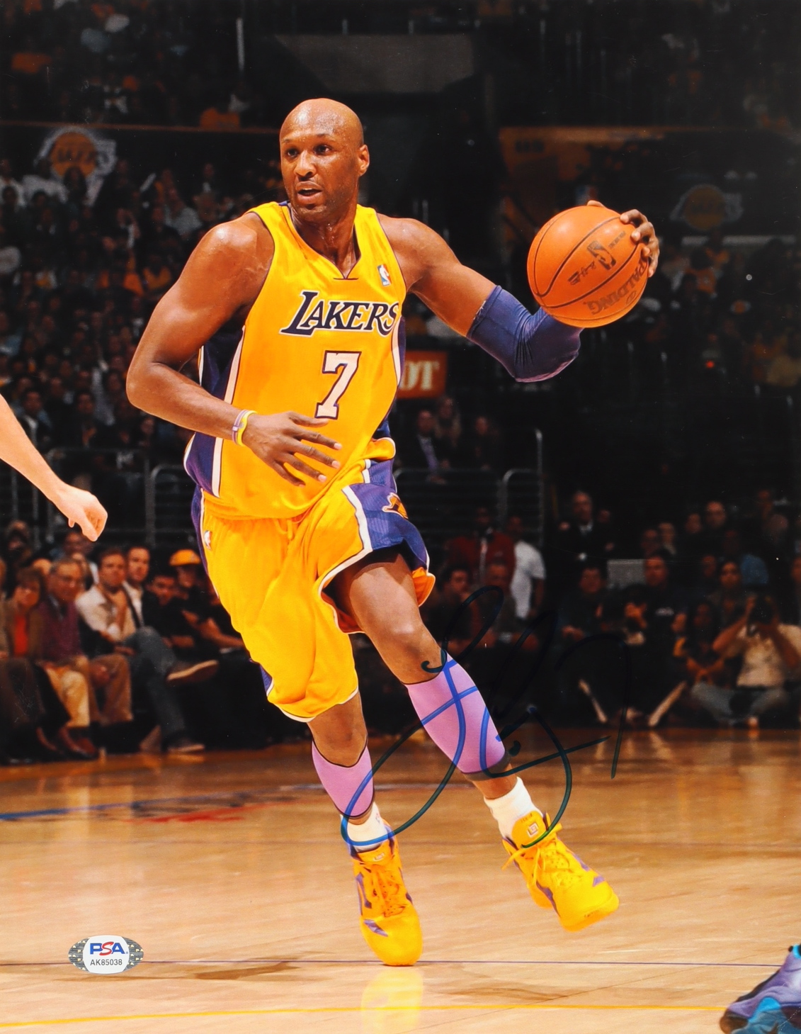 Lamar Odom Signed Lakers 11x14 Photo (PSA) at PristineAuction.com Lamar Odom Signed Lakers 11x14 Photo (PSA) at PristineAuction.com