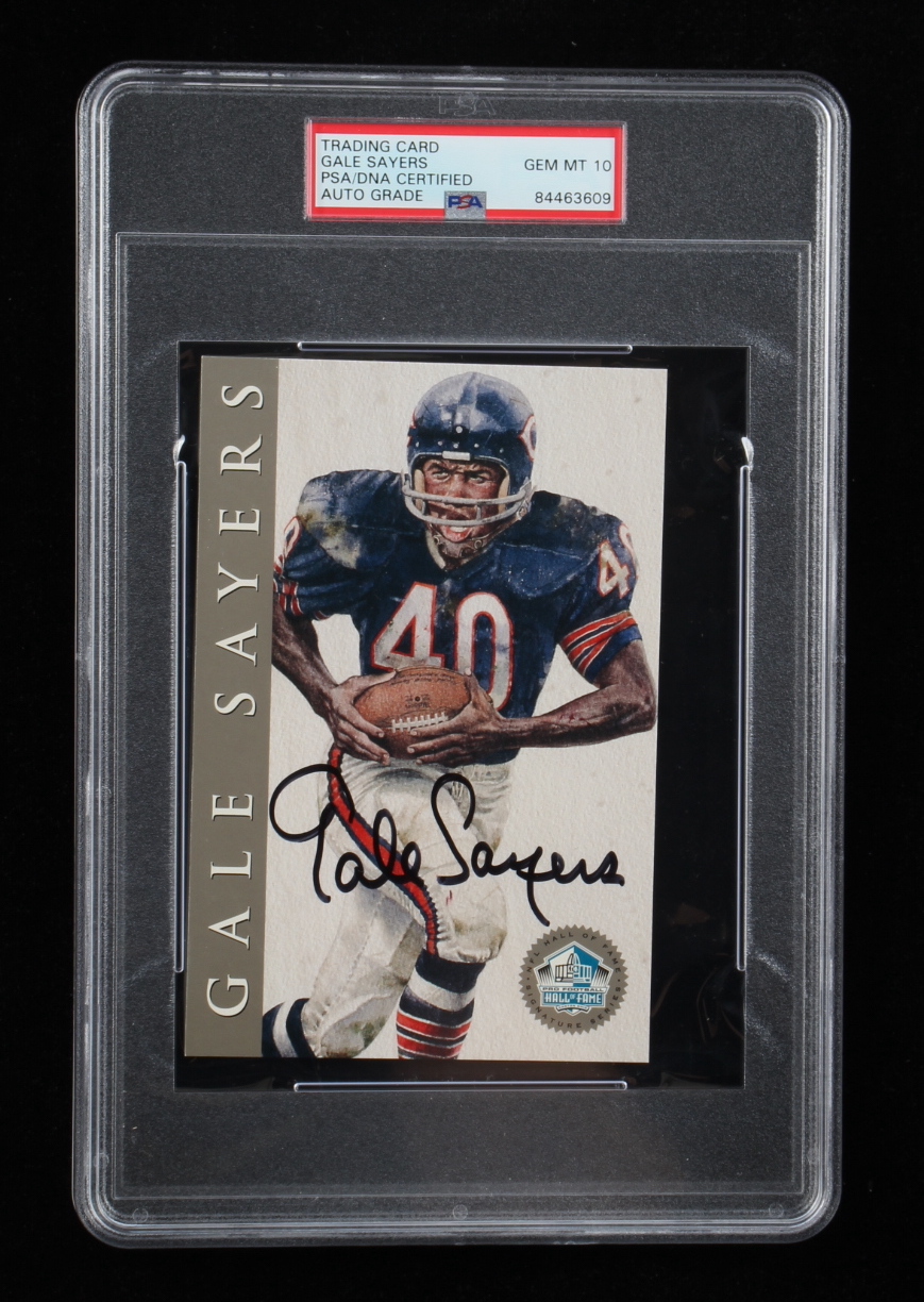 Gale Sayers Signed LE Pro Football Hall of Fame Signature Series Postcard (PSA) at PristineAuction.com Gale Sayers Signed LE Pro Football Hall of Fame Signature Series Postcard (PSA) at PristineAuction.com