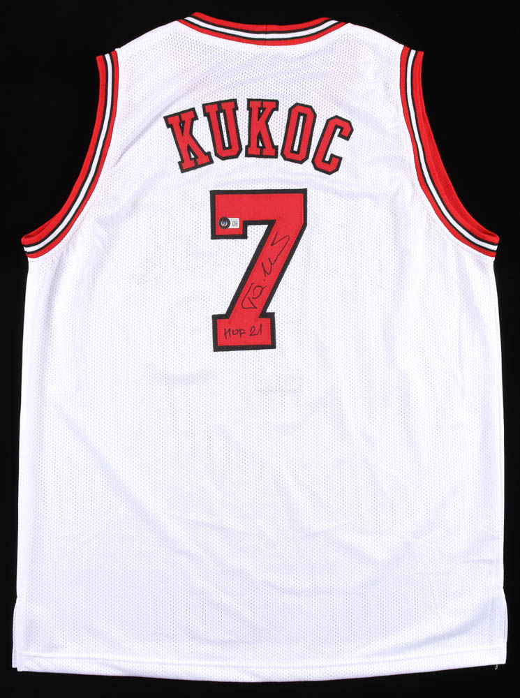 Toni Kukoc Signed Jersey Inscribed "HOF 21" (Beckett) at PristineAuction.com Toni Kukoc Signed Jersey Inscribed "HOF 21" (Beckett) at PristineAuction.com