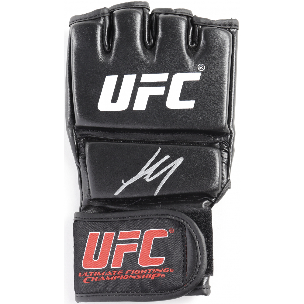 Gant de MMA UFC signé George St-Pierre (JSA) - France