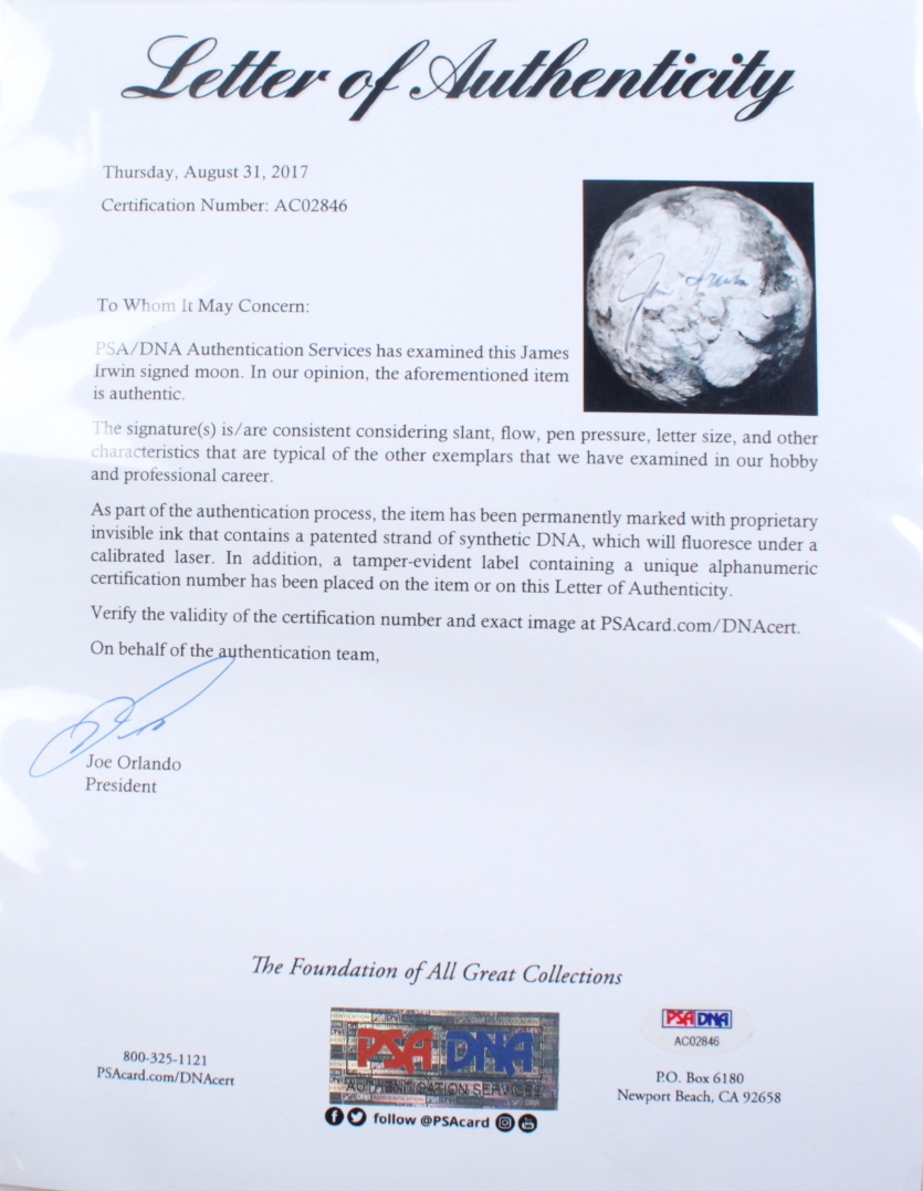 James Irwin Signed Replica Moon with Display Case (PSA) at PristineAuction.com James Irwin Signed Replica Moon with Display Case (PSA) at PristineAuction.com