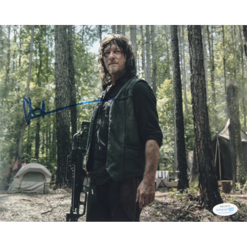 Norman Reedus Signed "The Walking Dead" 8x10 Photo (AutographCOA
