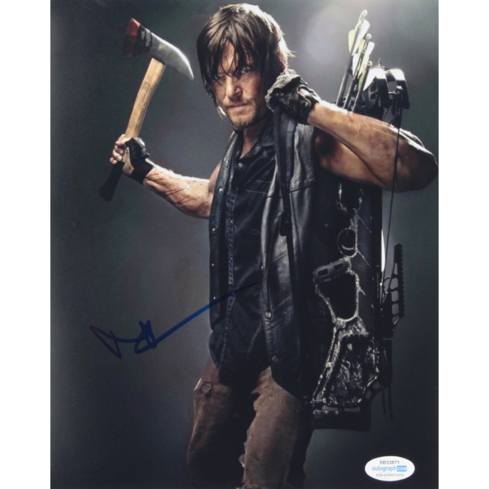 Norman Reedus Signed "The Walking Dead" 8x10 Photo (AutographCOA