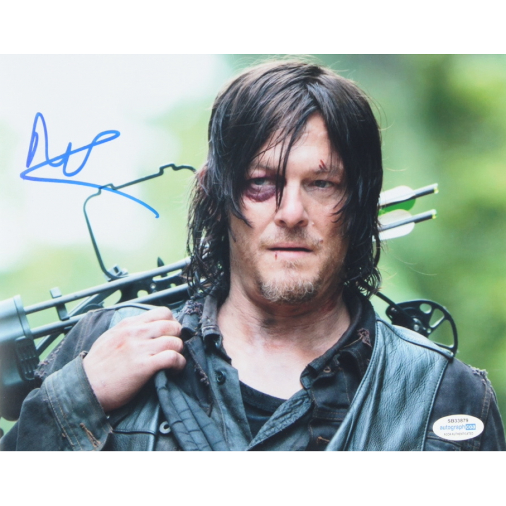 Norman Reedus Signed "The Walking Dead" 8x10 Photo (AutographCOA