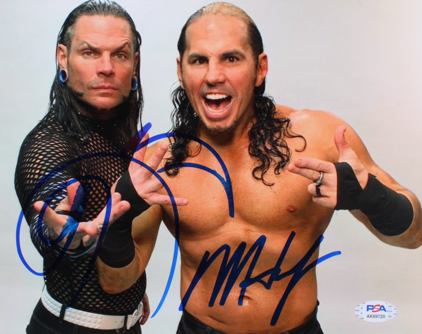 Jeff Hardy & Matt Hardy Signed WWE 8x10 Photo (PSA) at PristineAuction.com Jeff Hardy & Matt Hardy Signed WWE 8x10 Photo (PSA) at PristineAuction.com