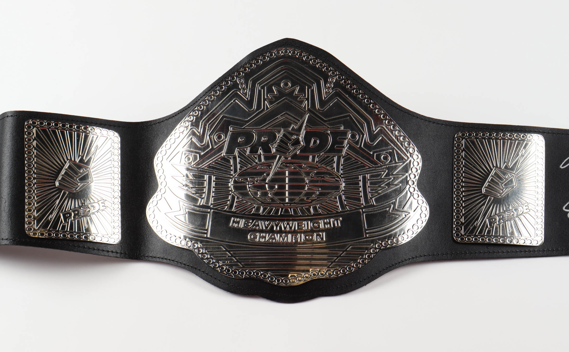 Fedor Emelianenko Signed Full-Size MMA Pride Championship Belt (Beckett) at PristineAuction.com Fedor Emelianenko Signed Full-Size MMA Pride Championship Belt (Beckett) at PristineAuction.com