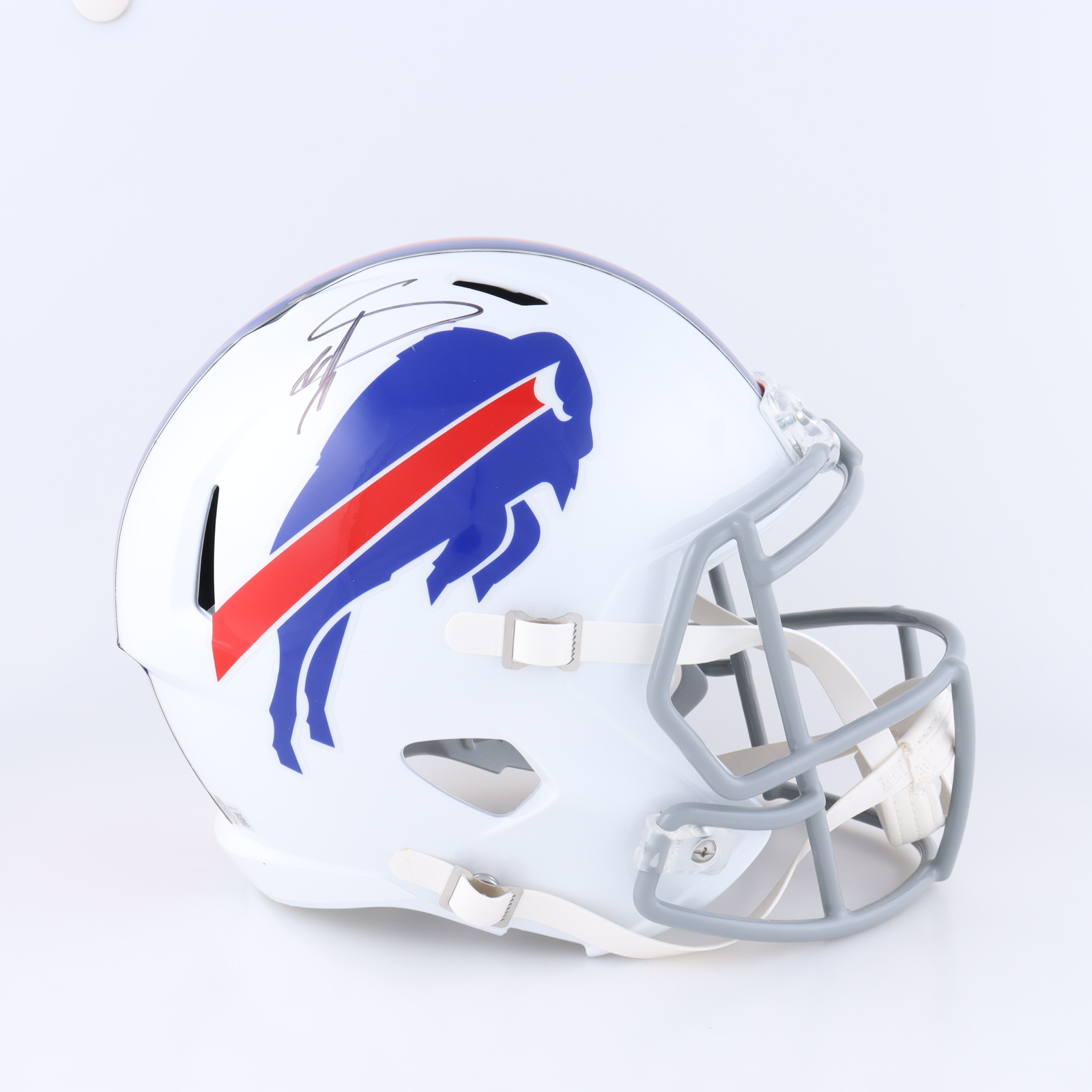 Stefon Diggs Signed Bills Full-Size Speed Helmet (Beckett) at PristineAuction.com Stefon Diggs Signed Bills Full-Size Speed Helmet (Beckett) at PristineAuction.com