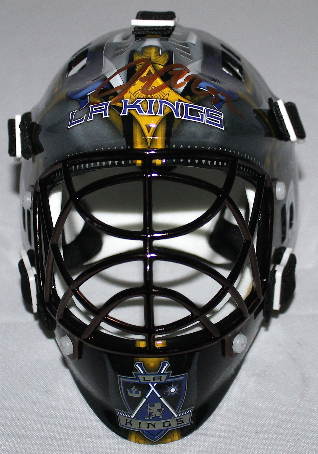 Jonathan Quick Signed Kings Mini Goalie Mask (PSA COA) at PristineAuction.com Jonathan Quick Signed Kings Mini Goalie Mask (PSA COA) at PristineAuction.com