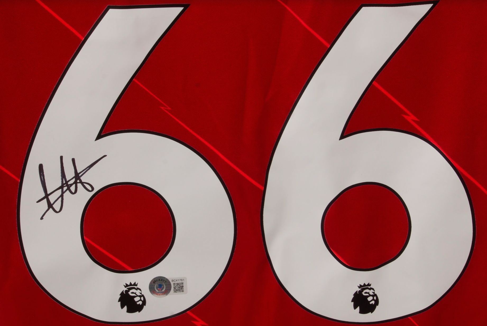 Trent Alexander-Arnold Signed Liverpool Jersey (Beckett) at PristineAuction.com Trent Alexander-Arnold Signed Liverpool Jersey (Beckett) at PristineAuction.com