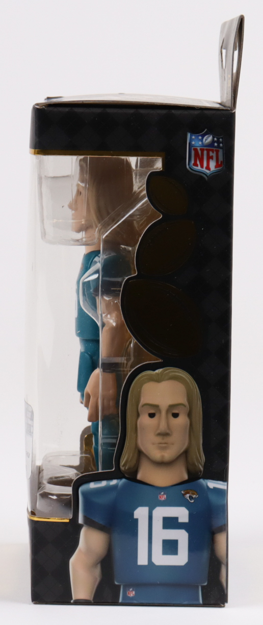 Trevor Lawrence Jaguars Funko Gold Vinyl Figure at PristineAuction.com Trevor Lawrence Jaguars Funko Gold Vinyl Figure at PristineAuction.com