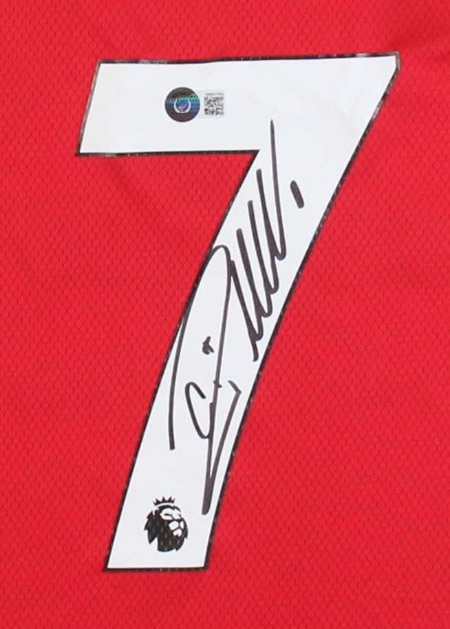 Cristiano Ronaldo Signed Manchester United Jersey (Beckett) at PristineAuction.com Cristiano Ronaldo Signed Manchester United Jersey (Beckett) at PristineAuction.com