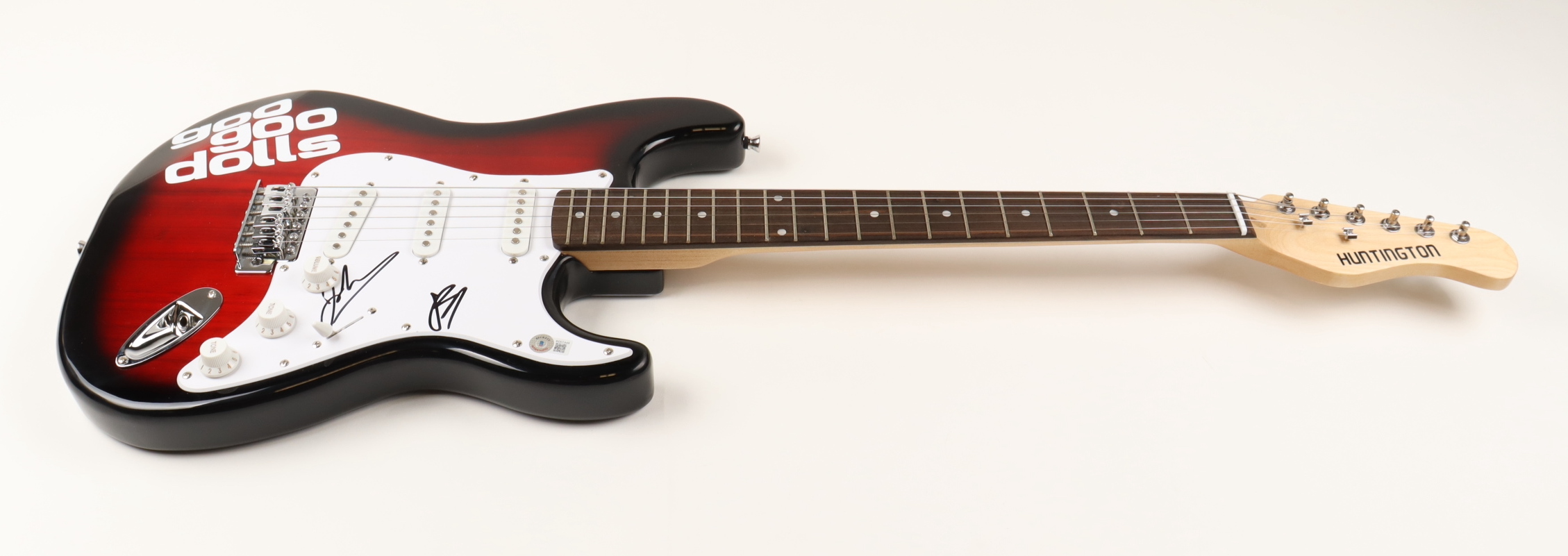 John Rzeznik & Robby Takac Signed Electric Guitar (Beckett) at PristineAuction.com John Rzeznik & Robby Takac Signed Electric Guitar (Beckett) at PristineAuction.com