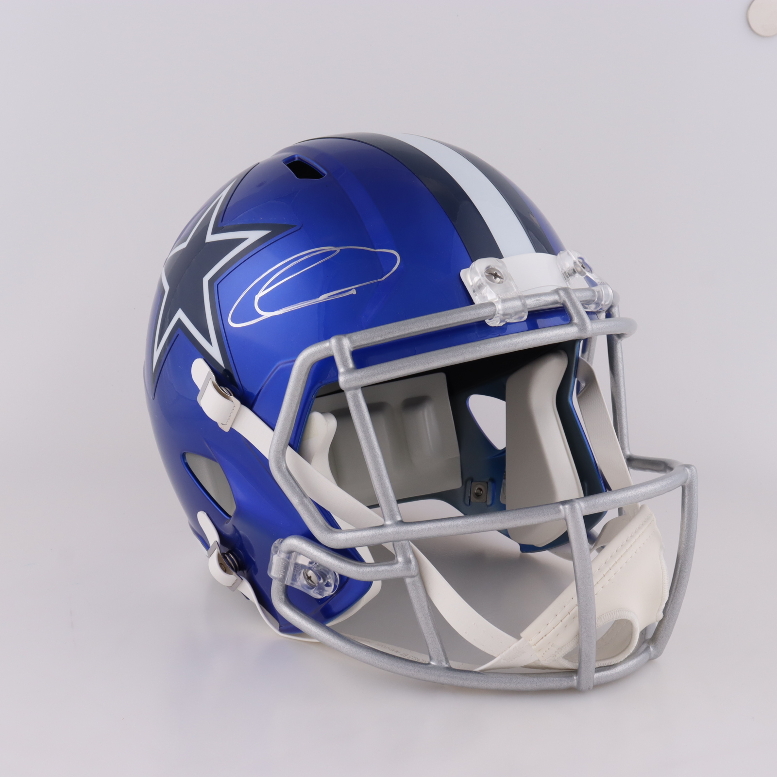 CeeDee Lamb Signed Cowboys Full-Size Flash Alternate Speed Helmet (JSA) at PristineAuction.com CeeDee Lamb Signed Cowboys Full-Size Flash Alternate Speed Helmet (JSA) at PristineAuction.com