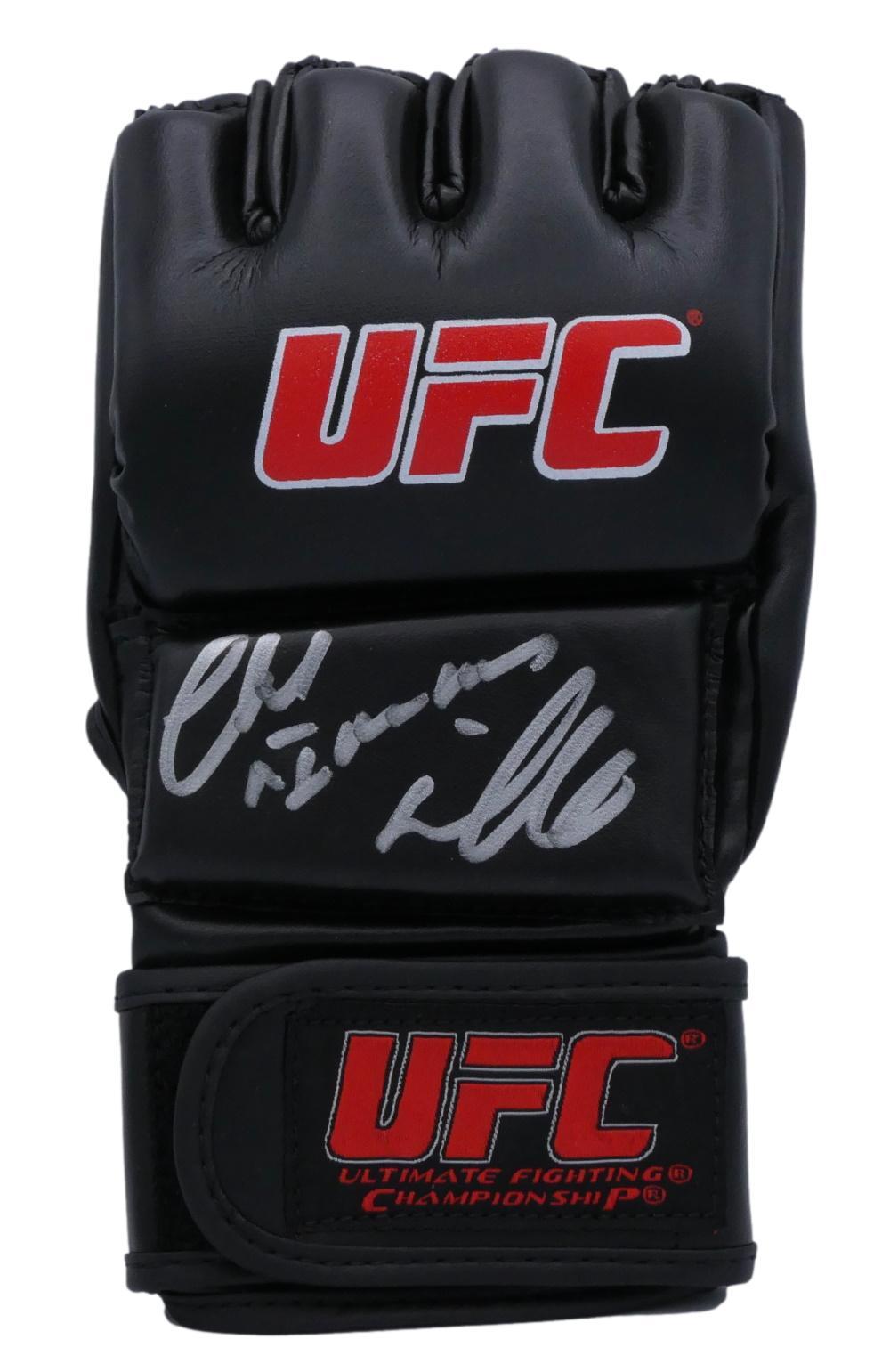 Chuck "Ice Man" Liddell Signed UFC Glove (Beckett) at PristineAuction.com Chuck "Ice Man" Liddell Signed UFC Glove (Beckett) at PristineAuction.com