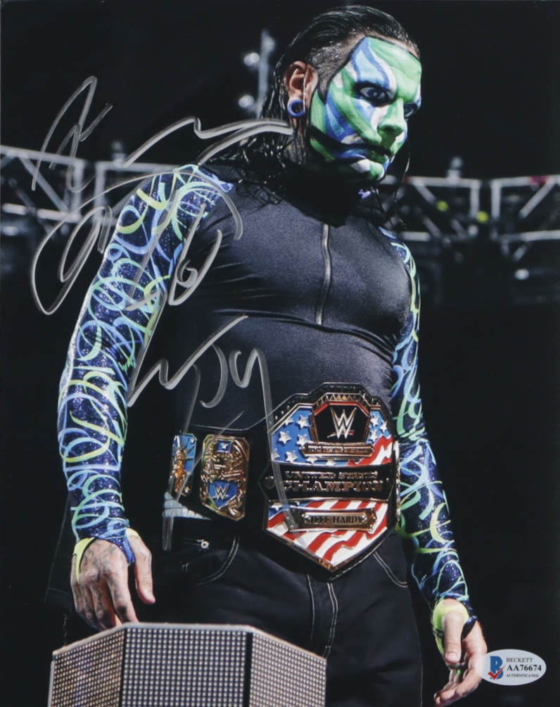 Jeff Hardy Signed WWE 8x10 Photo (Beckett) at PristineAuction.com Jeff Hardy Signed WWE 8x10 Photo (Beckett) at PristineAuction.com