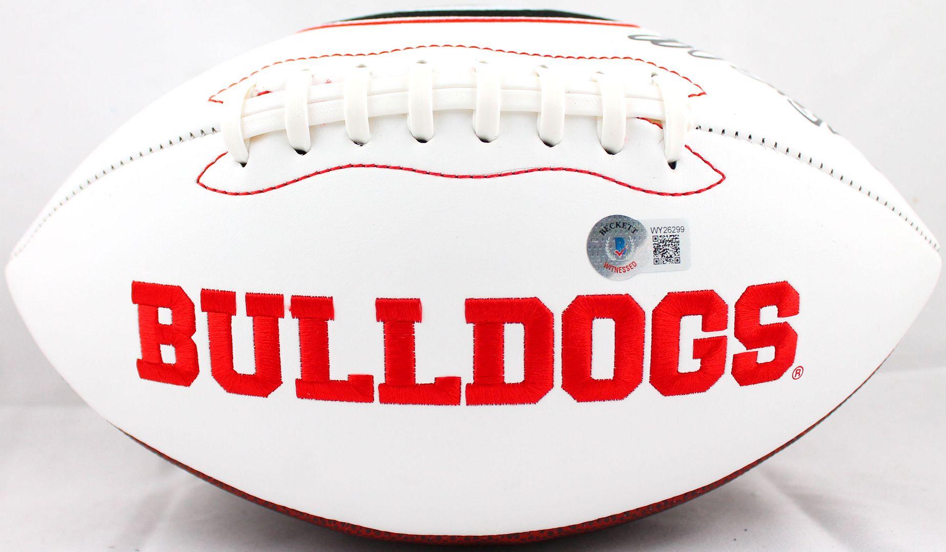 Nick Chubb Signed Georgia Bulldogs Logo Football (Beckett) at PristineAuction.com Nick Chubb Signed Georgia Bulldogs Logo Football (Beckett) at PristineAuction.com