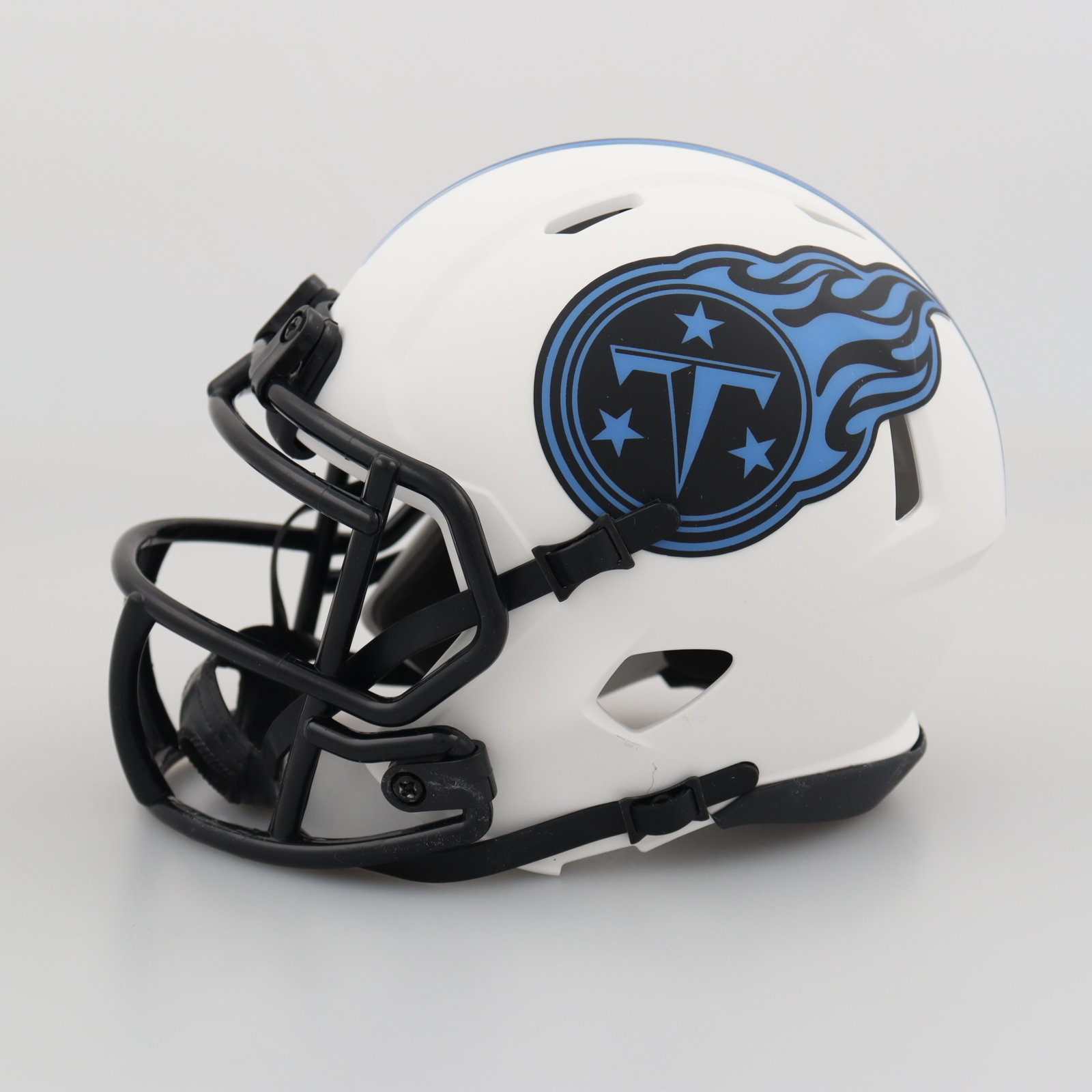 Hassan Haskins Signed Titans Lunar Eclipse Alternate Speed Mini Helmet (Beckett) at PristineAuction.com Hassan Haskins Signed Titans Lunar Eclipse Alternate Speed Mini Helmet (Beckett) at PristineAuction.com