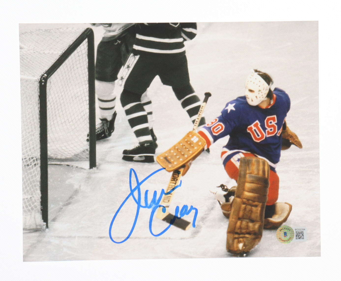 Jim Craig Signed Team USA 8x10 Photo (Beckett) at PristineAuction.com Jim Craig Signed Team USA 8x10 Photo (Beckett) at PristineAuction.com