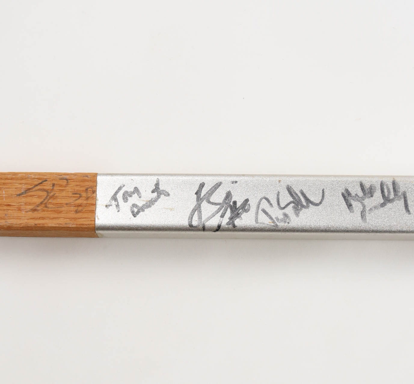 1989-90 Kings Easton Hockey Stick Team-Signed by (18) with Wayne Gretzky, Dave Taylor, Kelly Hrudey, Tony Granato (Beckett) at PristineAuction.com 1989-90 Kings Easton Hockey Stick Team-Signed by (18) with Wayne Gretzky, Dave Taylor, Kelly Hrudey, Tony Granato (Beckett) at PristineAuction.com